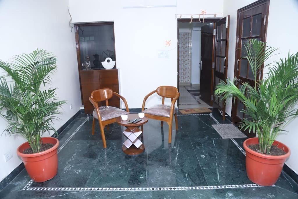 Divine India Service Apartment 3Bhk,B57 Sarita Vihar,Apollo Nueva Delhi Exterior foto