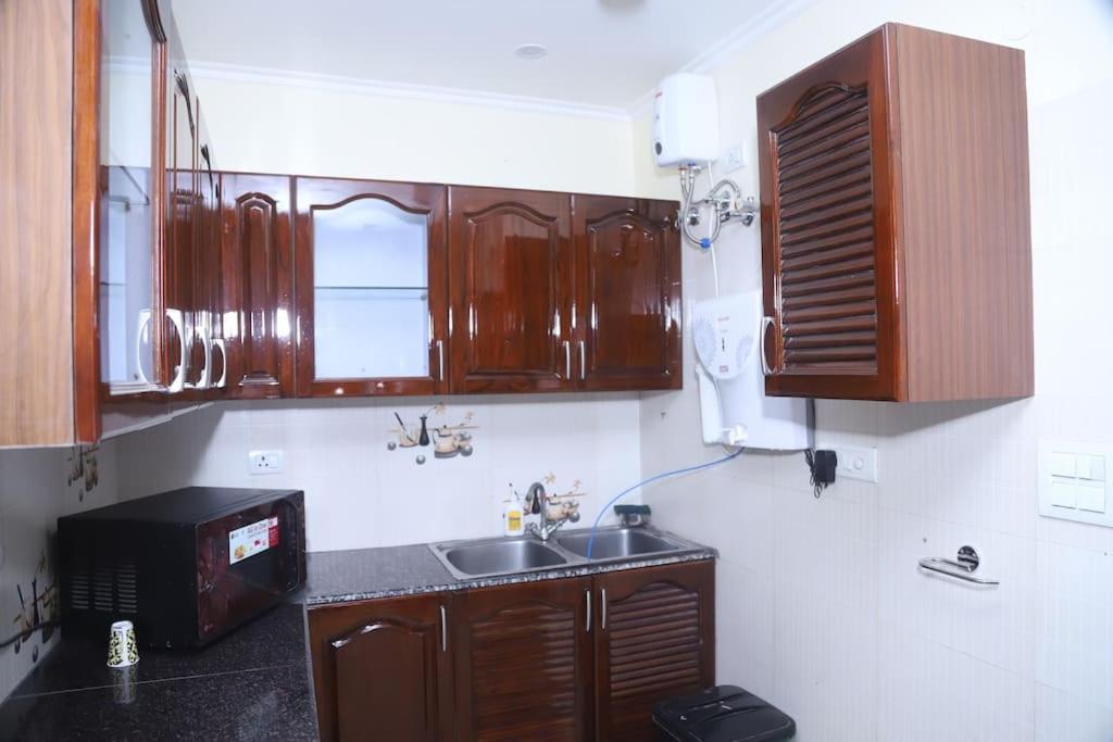 Divine India Service Apartment 3Bhk,B57 Sarita Vihar,Apollo Nueva Delhi Exterior foto