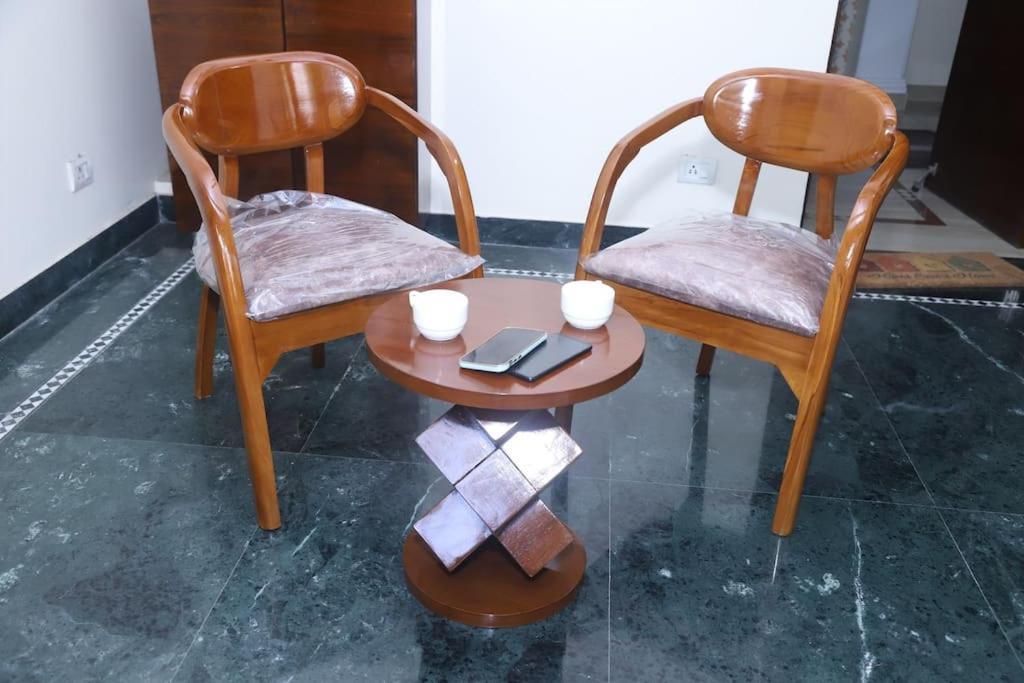 Divine India Service Apartment 3Bhk,B57 Sarita Vihar,Apollo Nueva Delhi Exterior foto