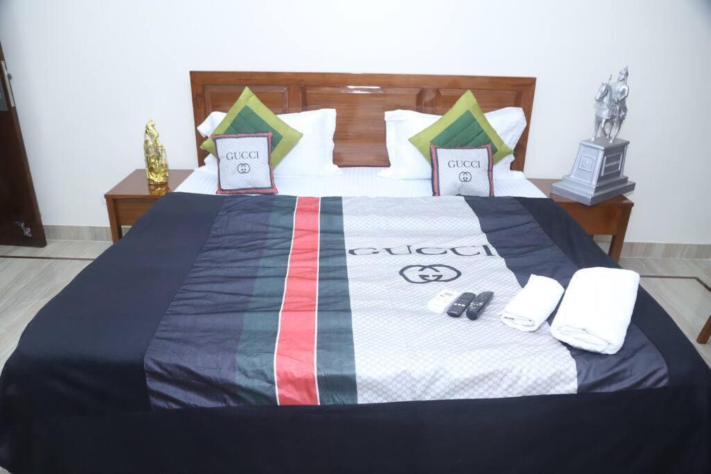Divine India Service Apartment 3Bhk,B57 Sarita Vihar,Apollo Nueva Delhi Exterior foto