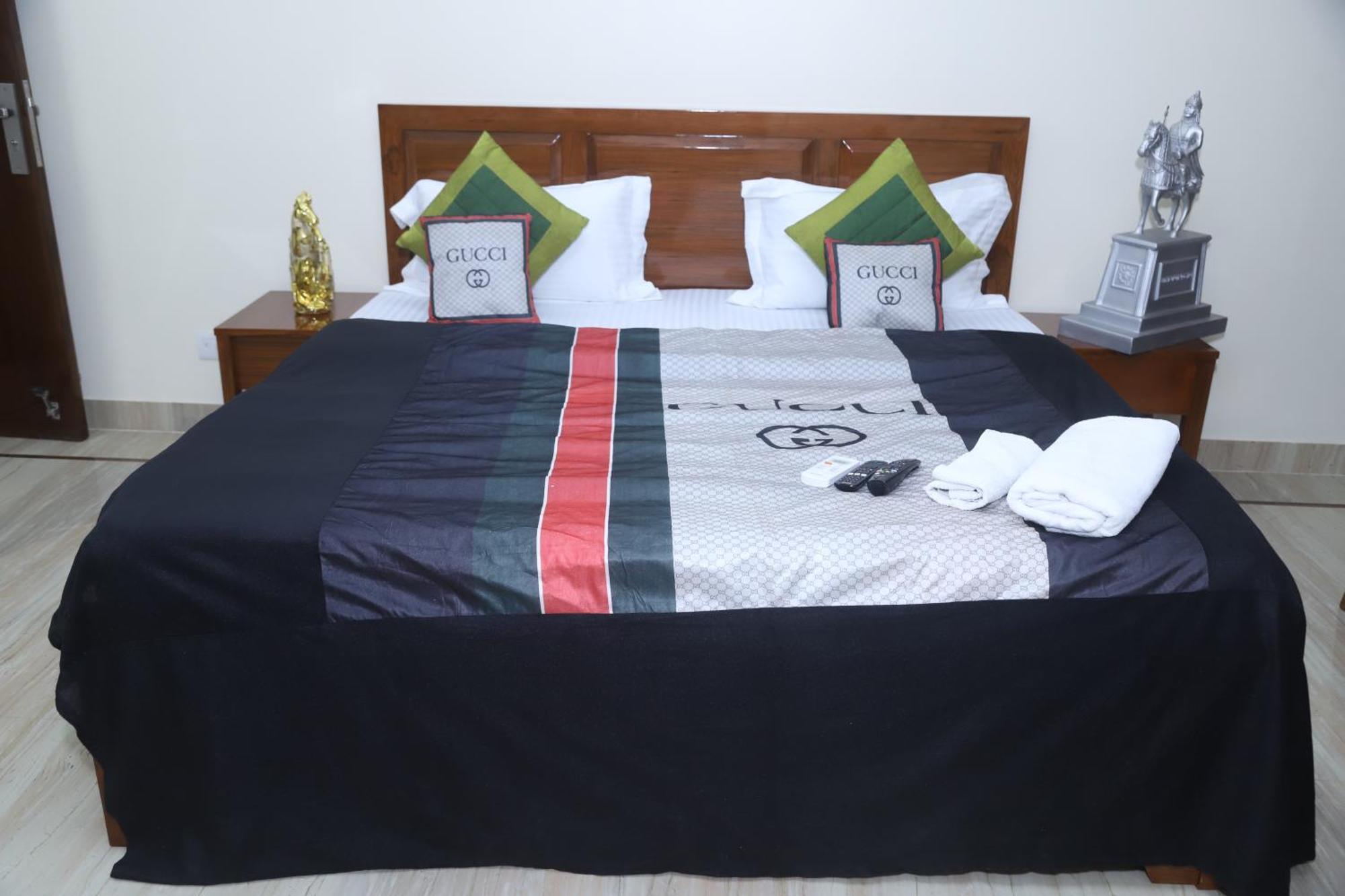 Divine India Service Apartment 3Bhk,B57 Sarita Vihar,Apollo Nueva Delhi Exterior foto